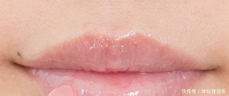 唇釉|你会涂口红吗十个有八个不知道,怎样正确的涂抹口红唇釉