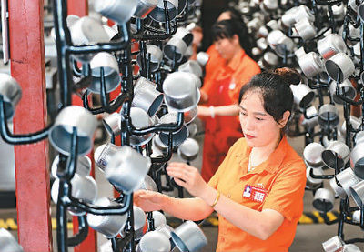 实体经济|数字经济成为高质量发展新引擎（锐财经）