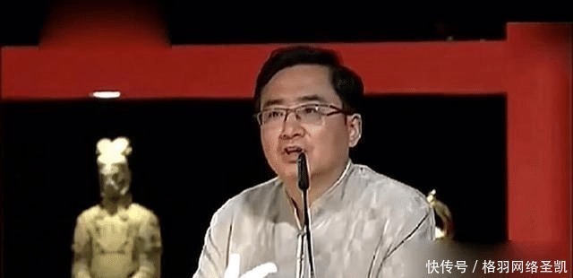 主持人$老大爷带齐白石画来鉴宝,主持人直呼:您和齐白石是亲兄弟吗?