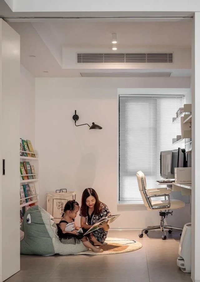 三居|110㎡温柔三居,微水泥与米黄茶粉的碰撞