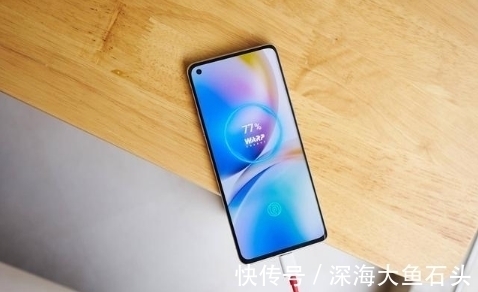 中端手机|价格腰斩?12GB+256GB,高端旗舰产品进入中端手机市场