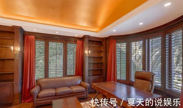 美国|参观董卿在美国的豪宅，全屋卫生间都有十个，户外环境像园林景观