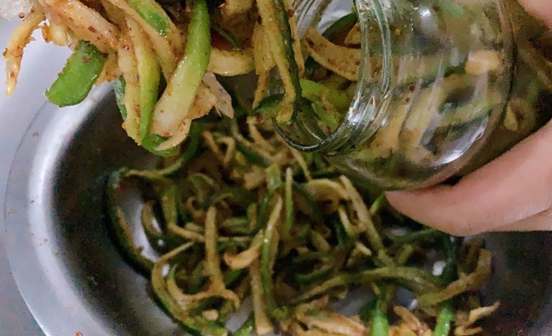 萝卜干直接晒还是直接腌教你60年老方法，脆爽入味，1年不坏