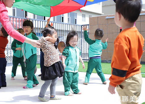 坏小孩|经常用这3种语气说话的孩子,身上戾气十足,再不管他可能会长歪