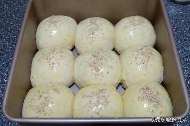 想吃面包不用买,自制低糖无油小面包,1袋面粉1杯豆浆1个鸡蛋