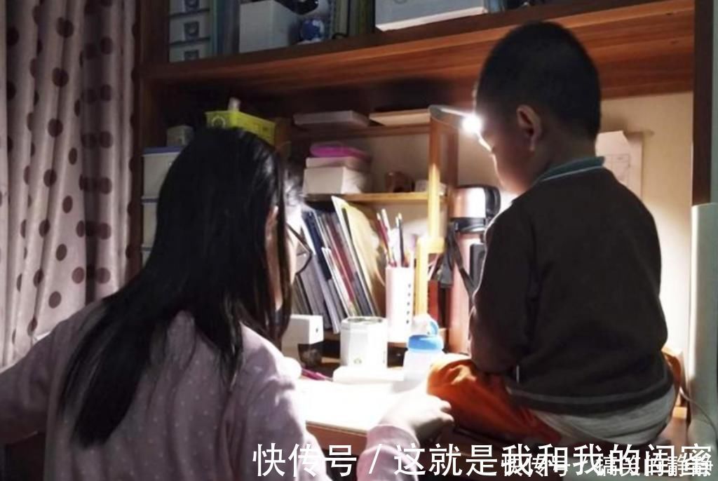 二宝|啥叫“一物降一物”?在老人面前耍赖皮的妹妹,看到姐姐立马怂了