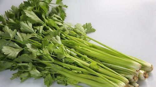 女人到了中年常吃3物，排毒降火，降压减脂，清理体内垃圾