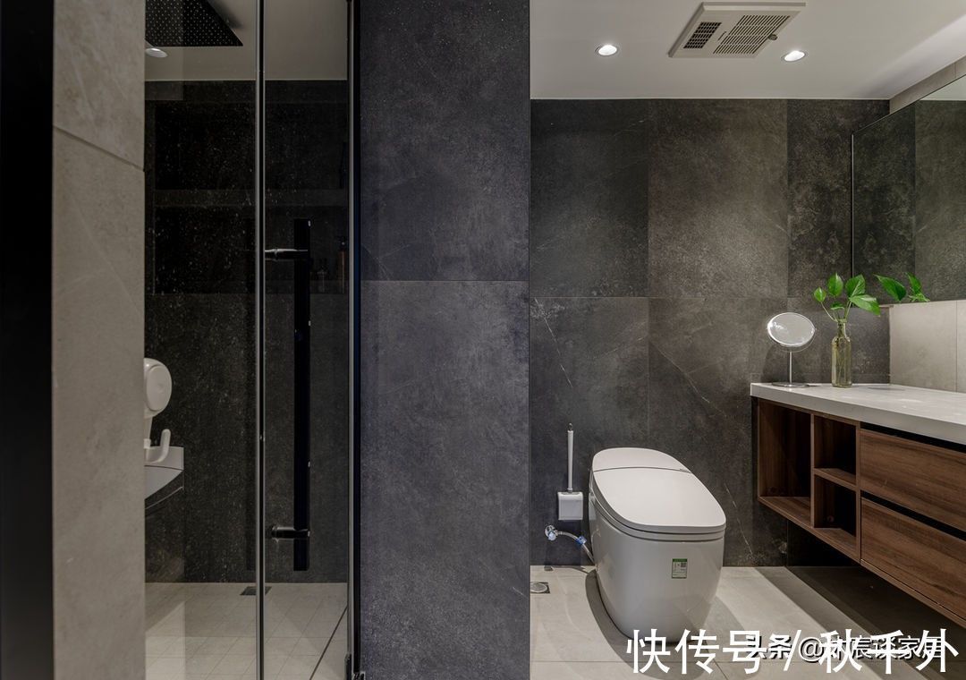 沐宸|越来越多年轻人选择客厅不装电视,还真别说,这样的家出彩又实用