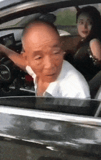 |搞笑GIF:好气哟,瞬间觉得活的不如一张床