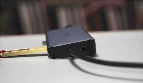 usb3.0|支持华为、苹果，手机、笔记本皆可使用，优越者九合一扩展坞评测