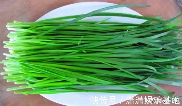 根部|买韭菜不是越粗越好,牢记“3买3不买”,过年包饺子别再买错了