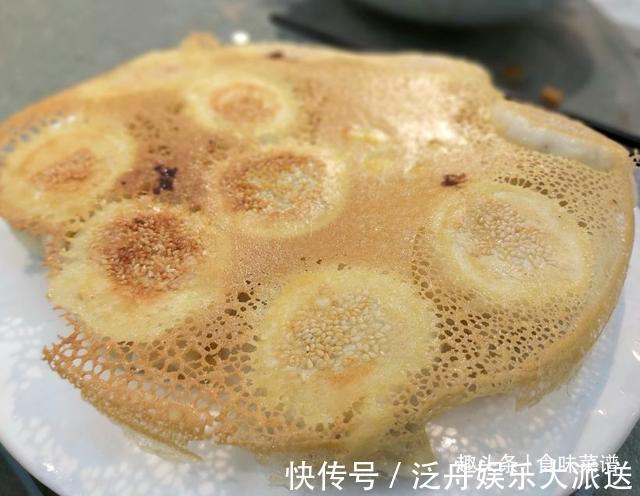 沂蒙炒鸡|老丈人办升学宴,我随礼一千元,看看他安排的这桌菜,值多少钱