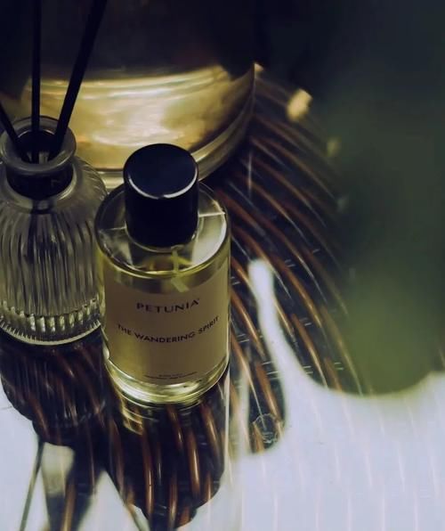 来了来了,设计师们带着香氛走来了!