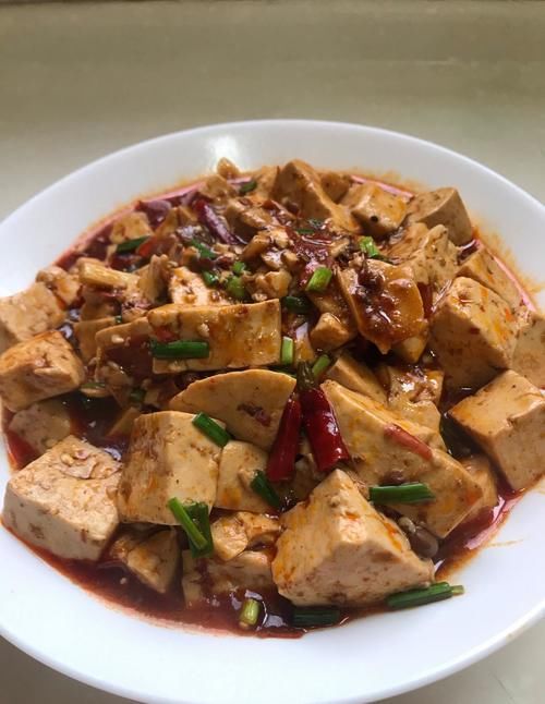 轻轻松松|家常麻婆豆腐,5块钱8分钟轻轻松松搞定!