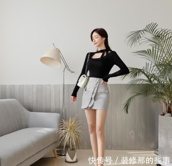 美人图鉴孙允珠:苍青雅黑圆弧镂空淑女包臀裙