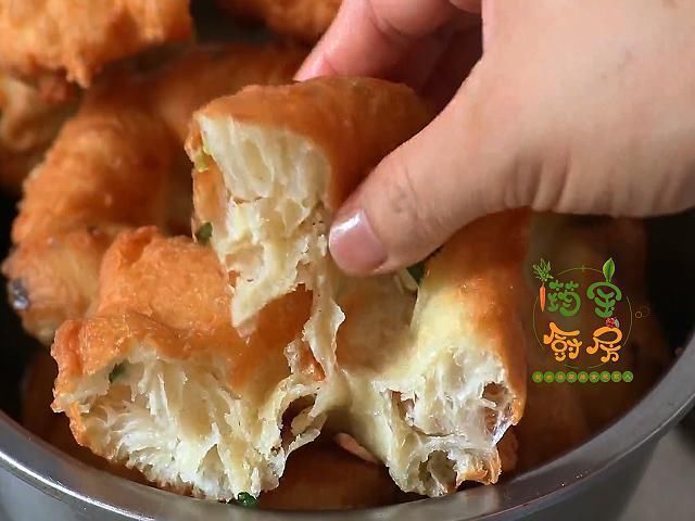 筠宝|早餐这样做，我一顿能吃5个，简单易做，比包子油条好吃多了