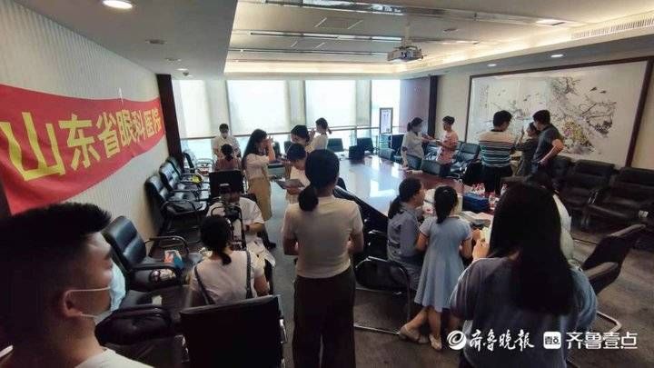 办公室|关爱眼健康！山东省眼科医院义诊团队走进大众传媒大厦