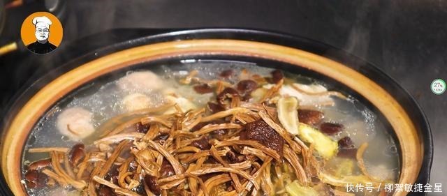 茶树菇老鸭汤加仓做法,营养美味,驱寒暖胃,没有一点腥味!