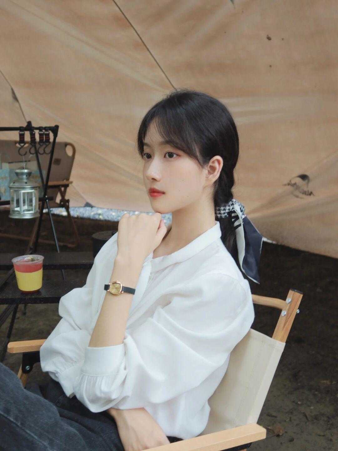 搭配|秋季来临,针织吊带裙搭配针织阔腿裤,碰撞出的