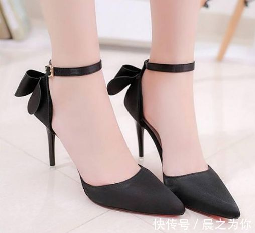 尖头 穿上尖头高跟鞋优雅十足,让身形更显高挑挺拔