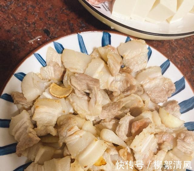 红辣椒|辣椒炒肉，家常美食，味道鲜美！