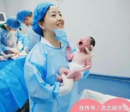 护士|“渣男宝宝”走红,刚出生就“撩”护士姐姐,网友日后必成大器