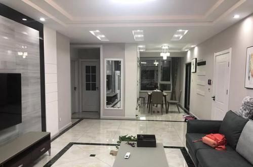 柜子|新家装修花了20万,阳台打通成小茶室,飘窗打满柜子,多出20㎡