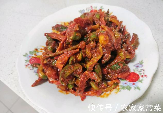 晒萝卜干的时候到了，爽脆开胃越嚼越香，教你在家做，干净零添加