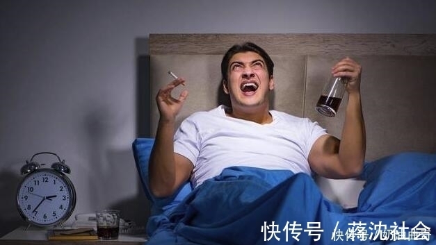 告诫|为何糖尿病越来越多？医生告诫：4大习惯不改，血糖易“超标”