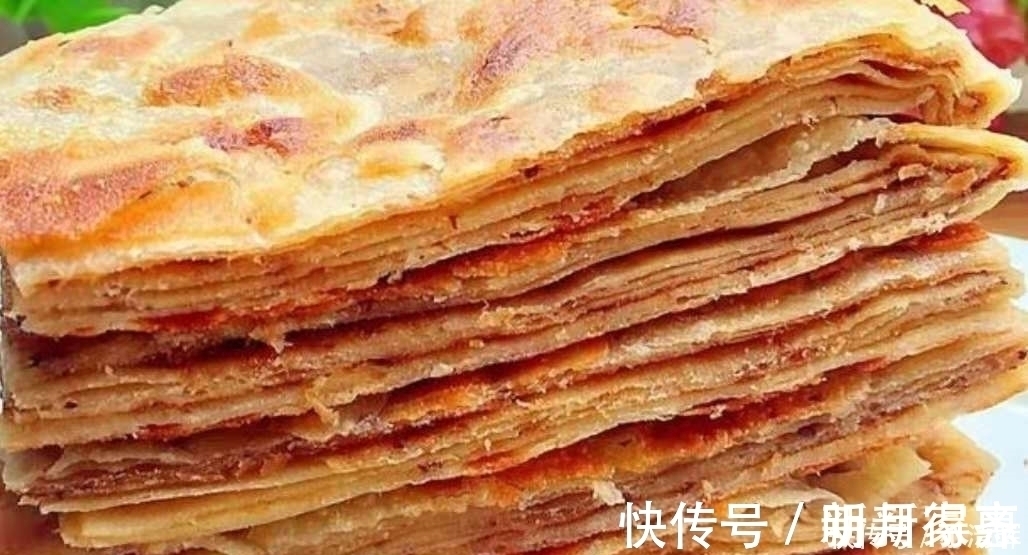 此饼的做法最近火了，不需要发面，比油条简单，比手抓饼好吃