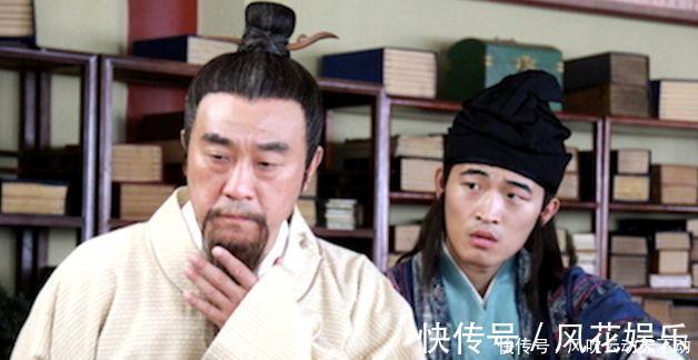 下联@千古绝对!上联“凹凸互补成方块”,下联实在太经典了