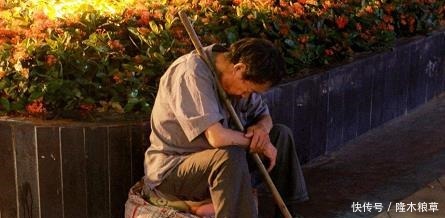 斧子|俗语四大“摸不得”木匠斧子,厨师刀,光棍行李,姑娘腰!