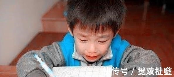 孩子|儿子被罚写“员”字100遍,宝妈看后捧腹大笑,网友:这字有灵魂