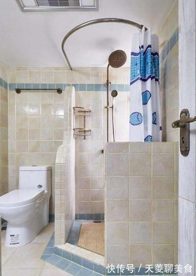 矮墙|小户型卫生间别再装玻璃淋浴房了,头一次见这种设计,太聪明了