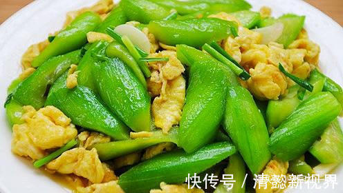 搅拌均匀|炒丝瓜时,很多人第一步就做错了,难怪炒的丝瓜发黑没食欲