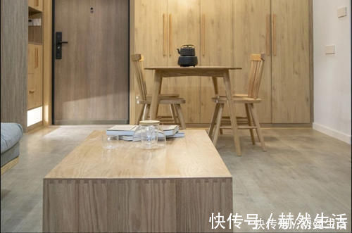 收纳|没有玄关也不愁,学学他家房门两侧装满柜子,比独立玄关还能装!