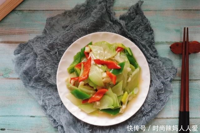 冬天|冬天吃黄瓜不如吃它,钙含量是黄瓜的3倍,价格却比黄瓜便宜