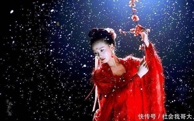 有这几个特征的女生,一般被称为“古典美”,穿上汉服更好看