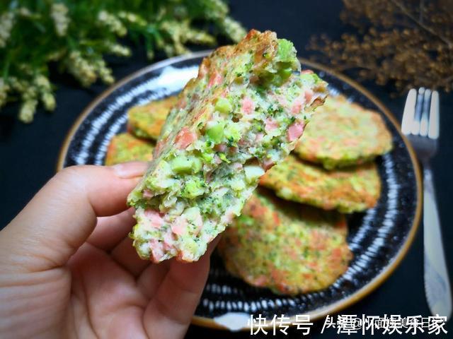 鲜香|秋天，我常用这菜做早餐饼，5分钟出锅，鲜香软嫩，儿子最爱吃