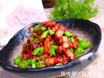 肉块|美食推荐:尖椒脆花肉、铁板豉香鲈鱼、鸡爪爪制作方法