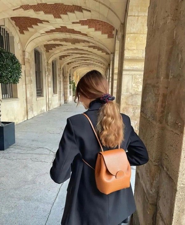 小个子女生这样选包包可以拔高10公分