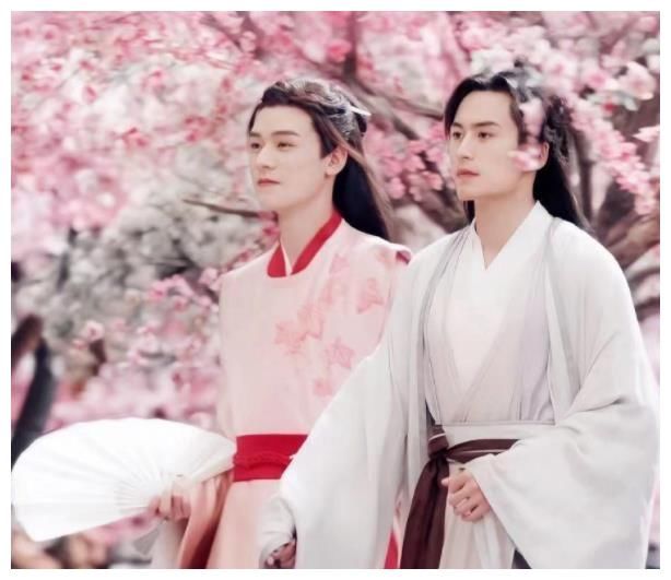 張哲瀚龔俊更換頭像！告別山河令后，誰能繼續(xù)穩(wěn)居頂流小生地位