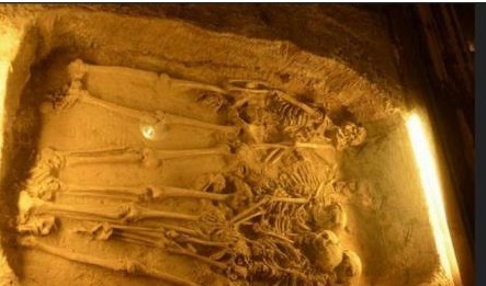 朱标|朱标不死的话朱元璋还实行殉葬制度吗？为什么？