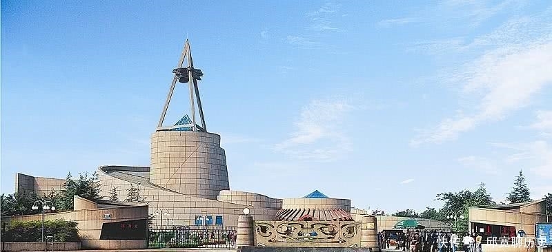 三星堆世界闻名,但制作青铜器的材料来自哪里,专家说:真不确定