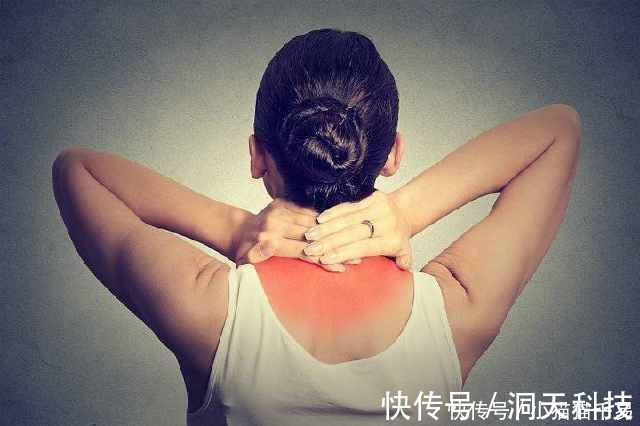 颈椎病|大葱+红糖，效果神奇，奶奶脖子不痛了，就连头晕手麻也不见了！