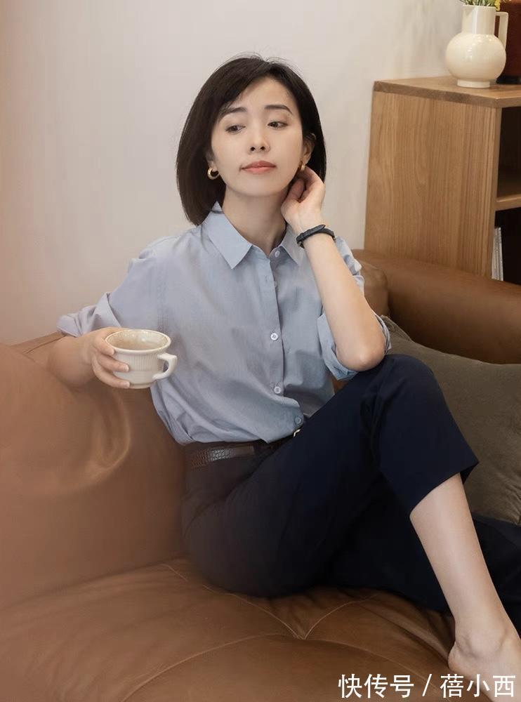 牛仔裤|40+女人穿衣在精不在多,教你4招“一衣多穿”衬衫搭配,高级优雅
