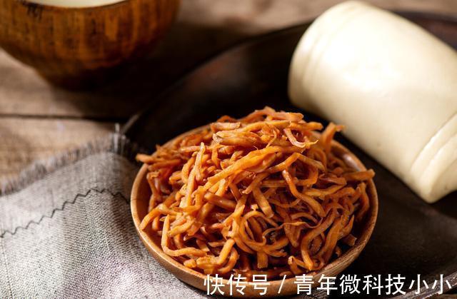 脂类|血脂高的人请注意：除了油和盐，还有1种食物要少吃，血脂不高