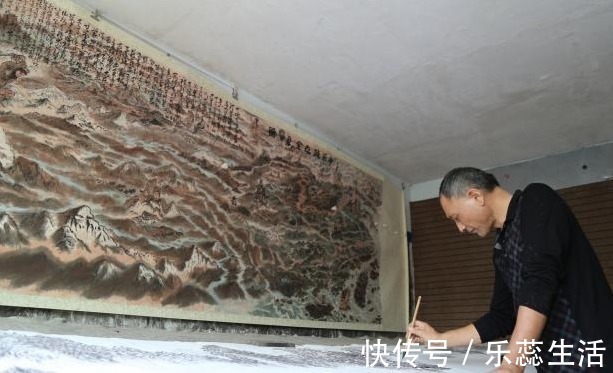 成墨#美术教师耗时38年,画7500米长的画,如今欠债80万,要卖房抵债