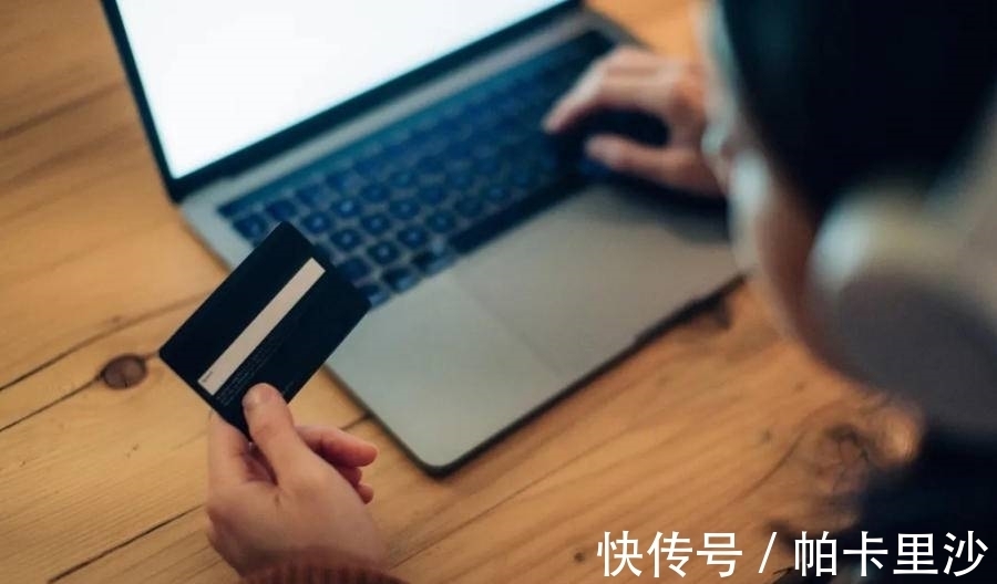 二选一|今年双11为什么不用熬夜了？谁在改变双11“游戏规则”