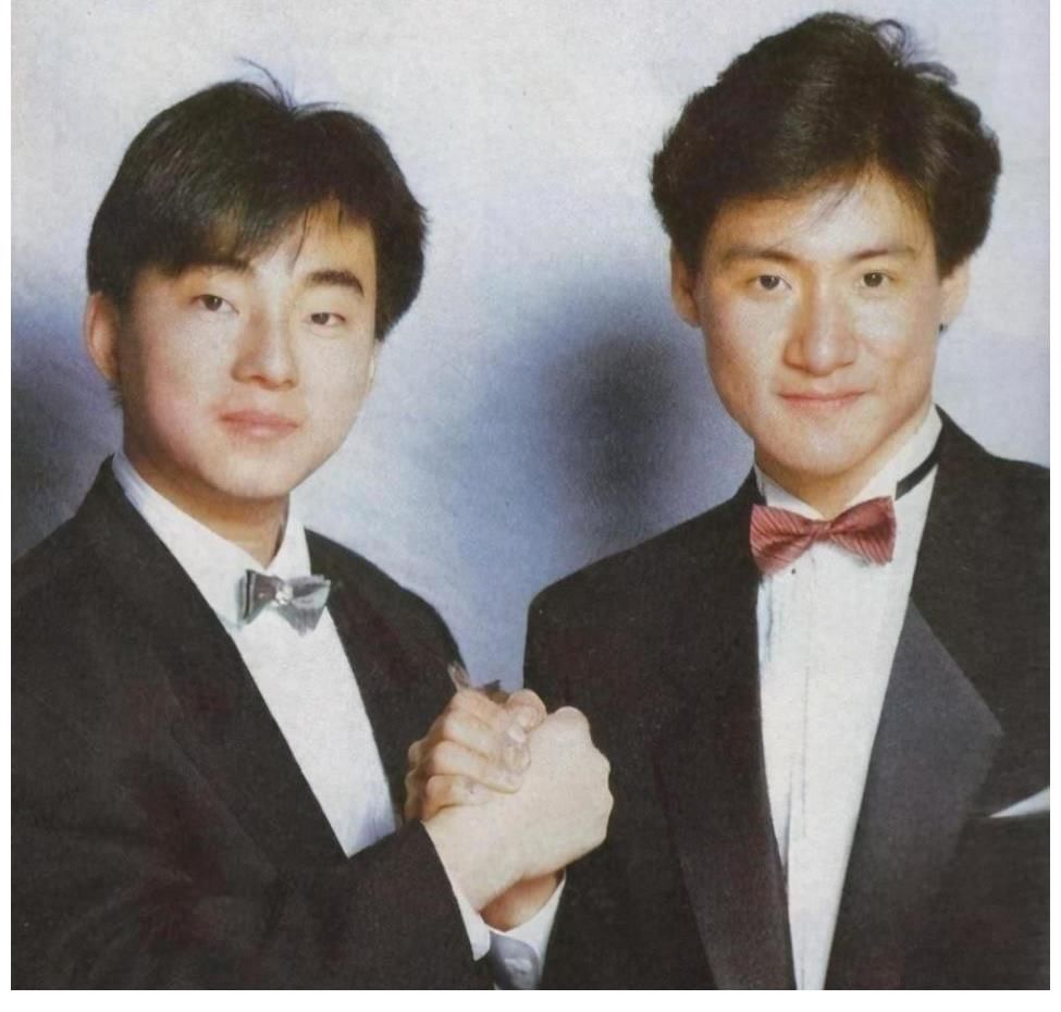 57歲的呂方戰(zhàn)內(nèi)地綜藝 自稱宅男小胖 聲音依舊 但胖得走樣了